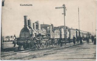 1914 Celldömölk, vasútállomás, indulásra kész a szombathelyi személyvonat. A vonatot Ig osztályú osztrák eredetű mozdony továbbítja / railway station with locomotive (EK)