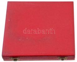 DN "A MAHART kikötői üzemigazgatóságon éven át végzett jó munkája elismeréséül az igazgatóságtó...