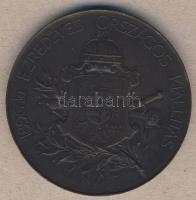 1896. "Ezredéves Országos Kiállítás - Közreműködők érme" nagyalakú Br emlékérem. Szign. Be...