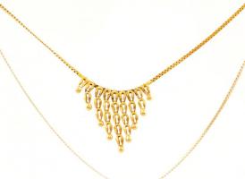 14 arany melltű nyaklánc medállal Jelzett 5,4 g