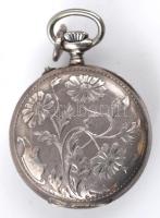 Fémtokos női zsebóra, működő állapotban, szép számlappal