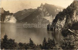 1930 Salzkammergut, Traunsee mit Erlakogel / lake, mountain (EK)