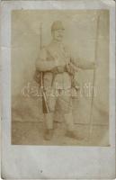 Első világháborús osztrák-magyar katona teljes felszerelésben / WWI K.u.K. (Austro-Hungarian) military, soldier in full gear. photo (fa)