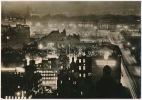 30 db MODERN nagy alakú külföldi és magyar városképes lap / 30 modern big sized Hungarian, European ...