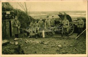Artillerie in Feuerstellung an der Strypa-Front 1916 / WWI K.u.K. military, artillery soldiers with cannon