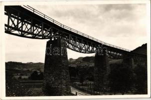 1941 Uzsok, Uzok, Uzhok; vasúti híd, viadukt. Moskovits I. kiadása / railway bridge, viaduct