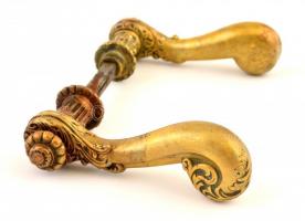 XIX. sz.: Rendkívül dúsan díszített kilincs és zárcím 26,5 cm