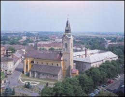 cca 1985 Kecskeméti épületek, városképek, 13 db professzionális minőségű, vintage diapozitív felvéte...