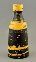 Iparművészeti Vállalatos Gorka Lívia fekete-narancssárga csíkos váza, jelzett, tetején hajszál repedéssel, m: 33 cm