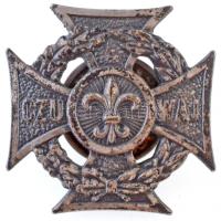 Lengyelország DN Czu Wáj ezüstözött Br cserkész jelvény (26mm) T:1- Poland ND Czu Wáj silvered Br scout badge (26mm) C:AU