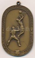 1942. Magyar Kosárlabdázók Országos Szövetsége Br emlékérem (60x38mm) T:1-,2