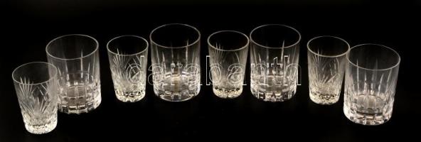 Kristály poharak 2×4 db, hibátlan, jelzés nélkül, m: 8,5 és 9 cm