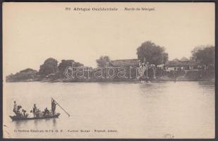 Szenegáli folklór, Bords du Sénégal / Senegal river, the border of Senegal, boat, folklore