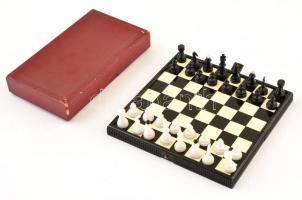 Retro mágnes sakk eredeti dobozában, 12×7 cm