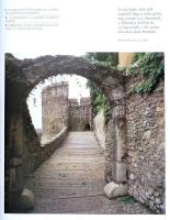 Szelényi Károly: Pécs és Baranya. A magyar mediterráneum. A bevezetőt és a képaláírásokat írta, és a...