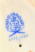 Herendi Viktória mintás porcelán váza, kézzel festett, jelzett, kis kopásnyomokkal, m: 18,5 cm