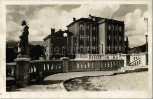 1938 Rózsahegy, Ruzomberok; R. k. lud. skola / Római katolikus iskola / Catholic school. Fototypia Vyskov (fl)