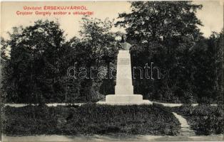 Érsekújvár, Nové Zámky; Czuczor Gergely szobor a sétakerttel, sétány, park / promenade, park, statue