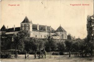 Fogaras, Fagaras; Fogarascher Schloss / vár. Kiadja Thierfeld Dávid / Cetatea Fagarasului / castle (apró lyukak / pinholes)
