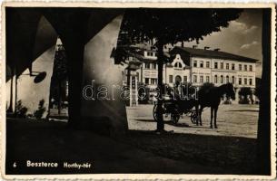 Beszterce, Bistritz, Bistrita; Horthy tér, konflis, Foto-Sport műterem / square, horse-drawn carriage, photography atelier