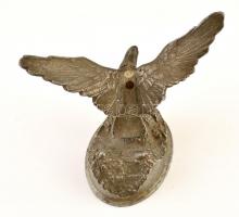 Spiáter turul szobor, illesztéseknél apró repedéssel, m:17 cm, h:13 cm