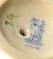 Zsolnay labdázó kislány, kézzel festett, jelzett, apró sérüléssel, m: 15 cm