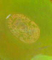 Zsolnay eozin mázas ülő kislány, jelzett, apró kopásokkal, m: 8 cm