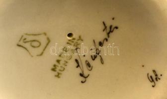 Drasche halacska a csigaháznál, kézzel festett, apró kopásnyomokkal, jelzett, m:14,5 cm