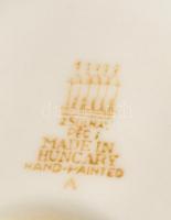 Zsolnay kék kenyérszelő asszony, kézzel festett, jelzett (Sinkó András), apró kopásokkal, m: 30,5 cm