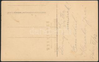 Komlós Juci (1919-2011) színésznő gyerekként aláírt fotólapja