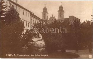 Linz a. D., Promenade mit dem Stifter Denkmal / promenade, monument