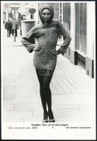 cca 1973 5 db MTI divatfotó, feliratozva, 21×27 cm