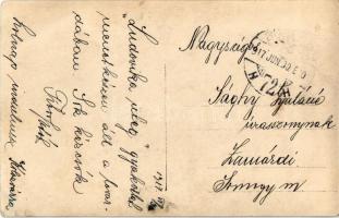 1917 "Ludovika üteg" gyakorlat menetkészen áll a lovardában, holnap indulnak Kolozsvárra /...