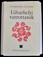 Cs. Gergely Gizella - Haáz Sándor: Udvarhelyi varrottasok. Bukarest, 1976, Kriterion. Karton mappában, kissé kopottas állapotban.