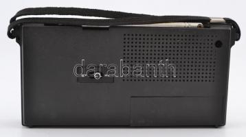 Triasum kisrádió, hordozható, működik, elemcserére szorul, 16×8 cm