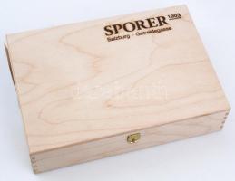 Retro mini szeszes italok fa dobozban