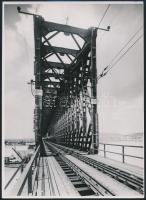 2 db vasúti híd fotója Seidner Zoltán pecséttel jelzett fényképe, 17x24 cm