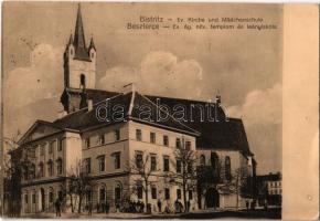 1922 Beszterce, Bistritz, Bistrita; Ev. Kirche und Mädchenschule / Evangélikus templom és lányiskola. Kiadja F. Stolzenberg / Lutheran church and girls school (EK)