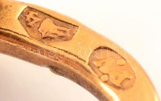 Arany (Au.) fülbevaló cirkonnal, jelzett, bruttó: 0,9 g