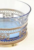 Ezüstözött filigrán fém kínáló kék üvegbetéttel, d: 11,5 cm, m: 7 cm