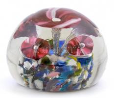 Velencei fújt üveg levélnehezék, kis kopásnyomokkal, d: 8 cm