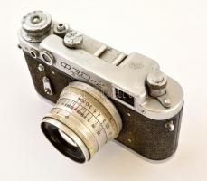 cca 1958 FED-2 (c) szovjet távmérős fényképezőgép, Industar-26m 52mm f/2.8 objektívvel, eredeti bőr ...