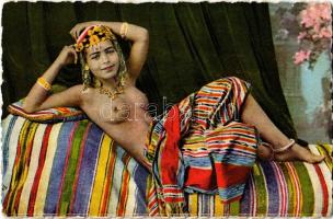 Scenes & Types dAfrique du Nord. Mauresque de Bou-Saada / North African folklore, Moorish woman, nude - modern postcard