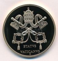 Vatikán 2005. "II. János Pál" aranyozott réz emlékérem tanúsítvánnyal (40mm) T:PP
Vatican...