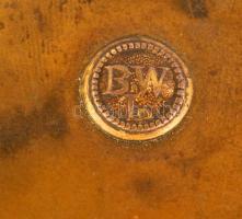 Antik, art deco márvány kandallóra. Masszív márvány. Hátsó ajtó egyik zsanérja lejött, de megvan. 41...