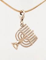 Ezüst(Ag) szögletes kígyó nyaklánc, menóra függővel, jelzett, h: 55 cm, 1,6×1,6 cm, nettó: 7,9 g