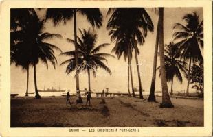 Port-Gentil, Les cocotiers / beach, coconut trees