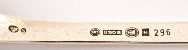 Ezüst(Ag) virágos nyelű habos kanál, jelzett, h: 17 cm, nettó: 34,9 g