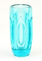 Türkiz színű üveg váza, kopásnyomokkal, m: 19,5 cm