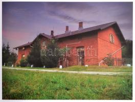 Vasúti műemlékeink. Our Railway Monuments. Szerk.: Bernát Orsolya et al. Bp., 2008, MÁV Zrt. Kommuni...